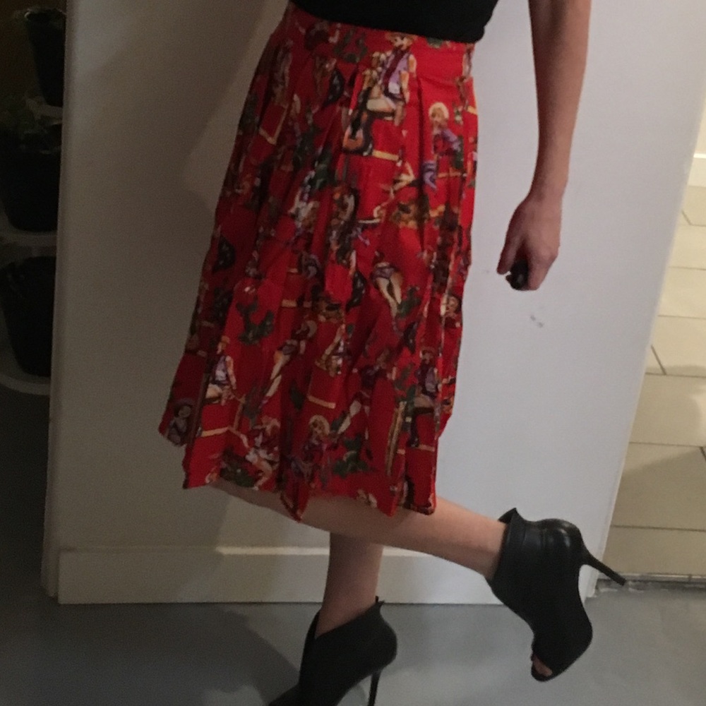 Vintage style cowgirl print skirt. Western cute!